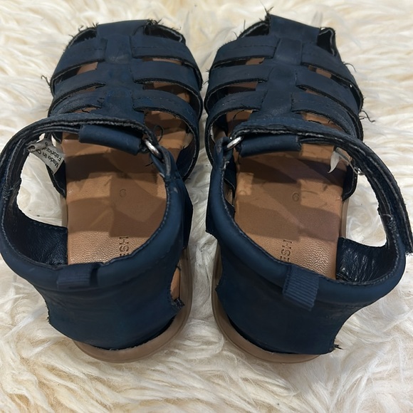 2/$28 Joe Fresh Fisherman Sandals in Blue with Velcro Closures in Size 9 - Picture 3 of 6